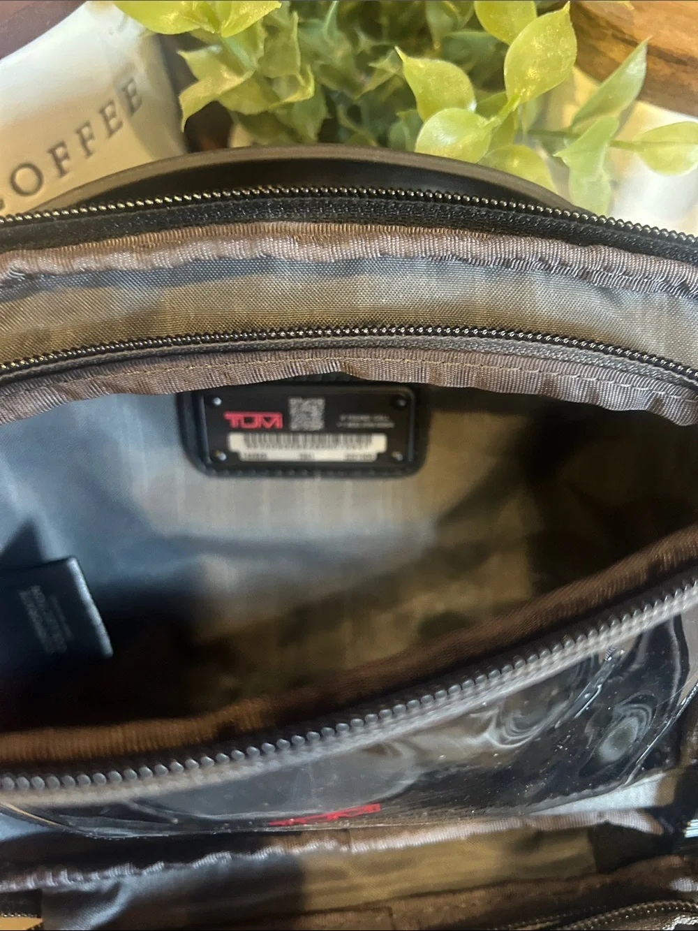 Tumi stay organized